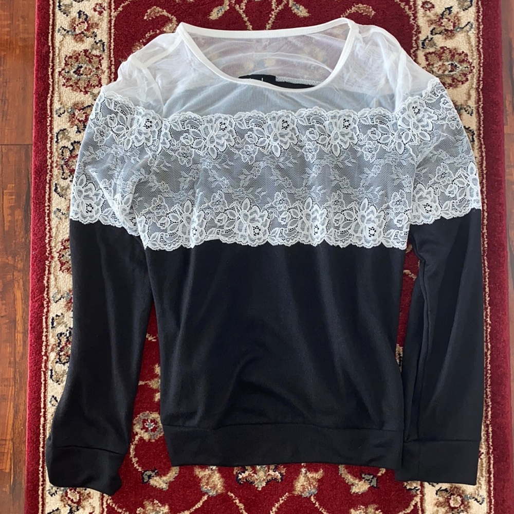 By & By teenage lace black and white top